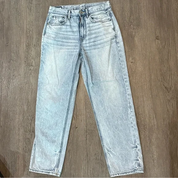 Women’s American Eagle Jeans - Picture 1 of 6